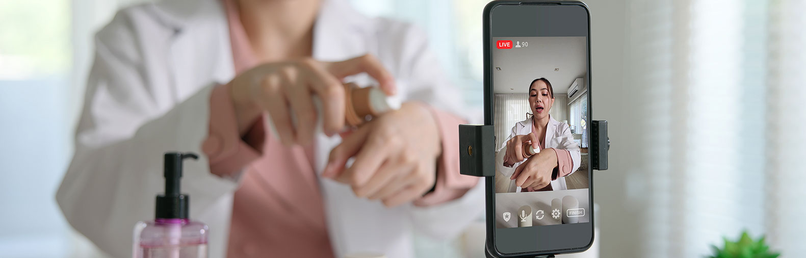 Short-Form Video: Why TikTok & Reels Are Now Driving E-Commerce